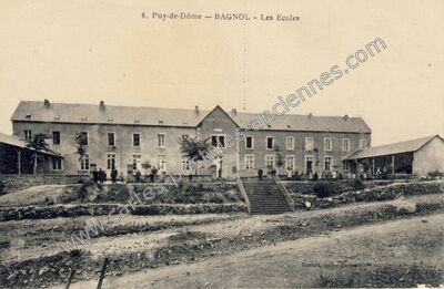 Carte postale ancienne Les Ecoles — Bagnols (Puy-de-Dôme)