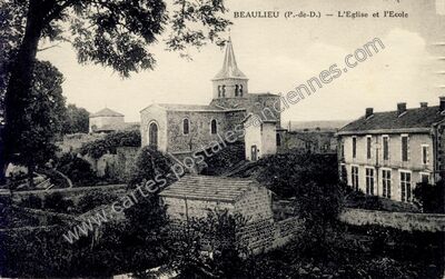 Carte postale ancienne L'Eglise et l'Ecole — Beaulieu (Puy-de-Dôme)