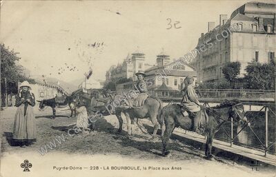 Carte postale ancienne La Place aux Anes — La Bourboule (Puy-de-Dôme)