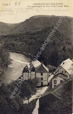 Carte postale ancienne Vue panoramique du Parc et des Grands Bains — Châteauneuf-les-Bains (Puy-de-Dôme)