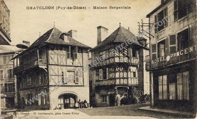 Carte postale ancienne Maison Sergentale — Châteldon (Puy-de-Dôme)
