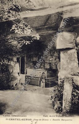 Carte postale ancienne Cures Intestinales - Buvette Marguerite — Chatelguyon (Puy-de-Dôme)
