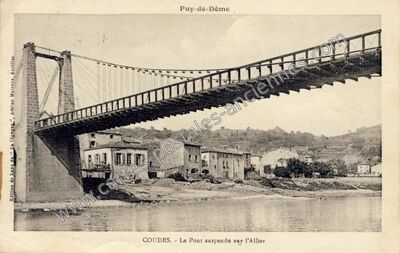 Carte postale ancienne Le Pont suspendu sur l'Allier — Coudes (Puy-de-Dôme)