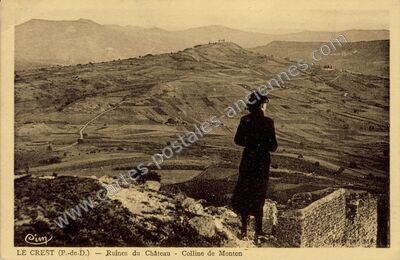 Carte postale ancienne Ruines du Château - Colline de Monton — Le Crest (Puy-de-Dôme)