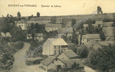 Carte postale ancienne Quartier de Labrot — Dauzat-sur-Vodable (Puy-de-Dôme)