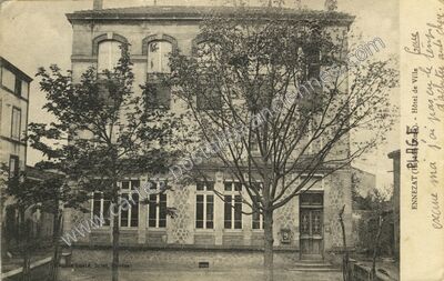 Carte postale ancienne Hôtel de Ville — Ennezat (Puy-de-Dôme)