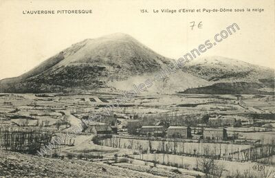 Carte postale ancienne Le Village d'Enval et Puy-de-Dôme sous la neige — Enval (Puy-de-Dôme)