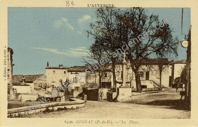 Carte postale ancienne La Place — Gignat (Puy-de-Dôme)