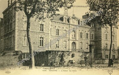 Carte postale ancienne L'Hôtel de Ville — Issoire (Puy-de-Dôme)