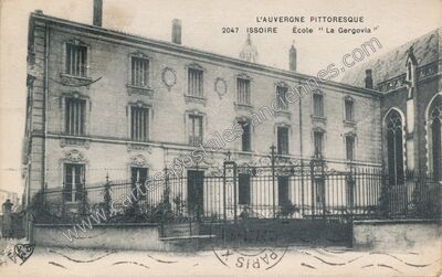 Carte postale ancienne École " La Gergovia — Issoire (Puy-de-Dôme)