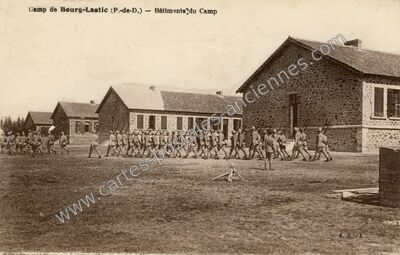 Carte postale ancienne Camp de Bourg Lastic — Lastic (Puy-de-Dôme)