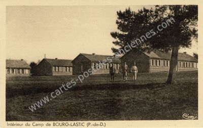 Carte postale ancienne Camp de Bourg Lastic — Lastic (Puy-de-Dôme)