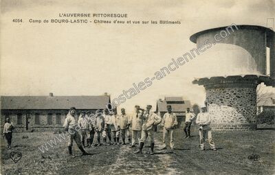 Carte postale ancienne Camp de Bourg Lastic — Lastic (Puy-de-Dôme)