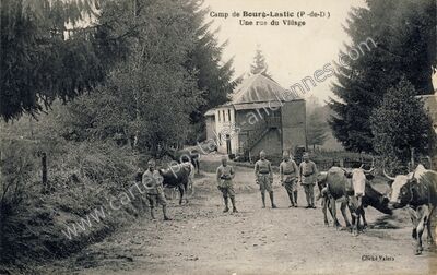 Carte postale ancienne Camp de Bourg Lastic — Lastic (Puy-de-Dôme)