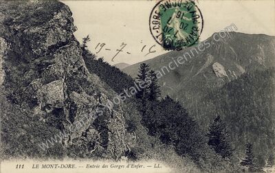Carte postale ancienne Les Gorges d'Enfert — Mont-Dore (Puy-de-Dôme)
