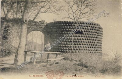 Carte postale ancienne Chateau de Tournoel — Volvic (Puy-de-Dôme)