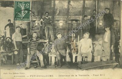 Carte postale ancienne Intérieur de la Verrerie. - Four N° 1 — Puy-Guillaume (Puy-de-Dôme)