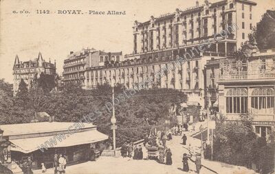 Carte postale ancienne Place Allard — Royat (Puy-de-Dôme)