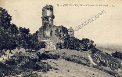 Carte postale ancienne Chateau de Tounoel — Volvic (Puy-de-Dôme)