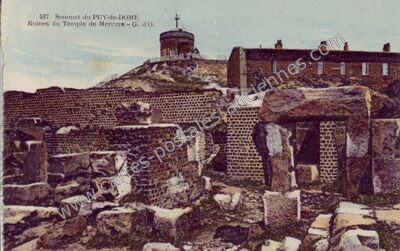 Carte postale ancienne Temple de Mercure — Orcines (Puy-de-Dôme)