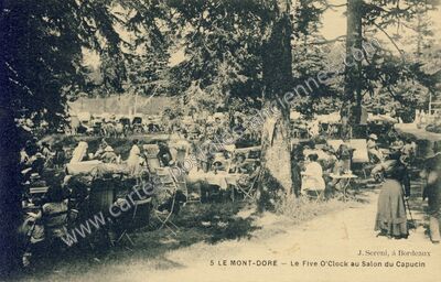 Carte postale ancienne Le Five O'Clock au Salon du Capucin — Mont-Dore (Puy-de-Dôme)
