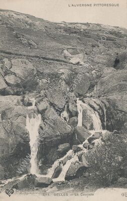 Carte postale ancienne La Cascade — Gelles (Puy-de-Dôme)