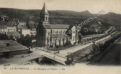 Carte postale ancienne La Dordogne et l'Église — La Bourboule (Puy-de-Dôme)