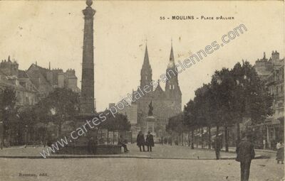Carte postale ancienne Place d'Allier — Moulins (Allier)