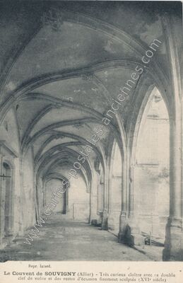 Carte postale ancienne Couvent de Souvigny — Souvigny (Allier)
