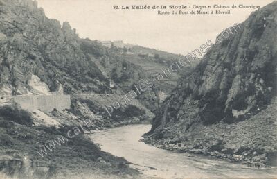 Carte postale ancienne Chateau de Chouvigny — Chouvigny (Allier)