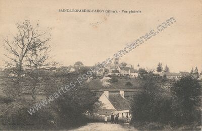 Carte postale ancienne Vue générale — Saint-Léopardin-d'Augy (Allier)