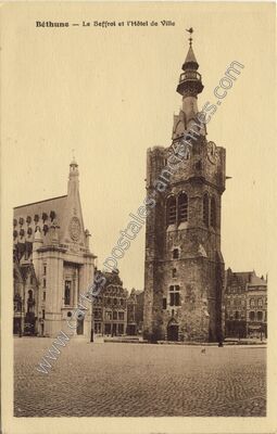 Carte postale ancienne Le Beffroi et l'Hôtel de Ville — Béthune (Pas-de-Calais)