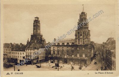 Carte postale ancienne La Place d'Armes — Calais (Pas-de-Calais)