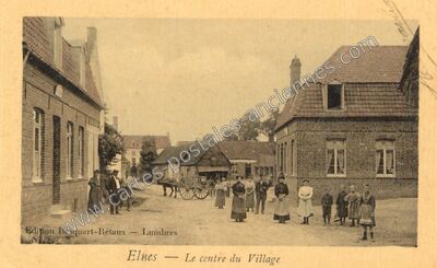 Carte postale ancienne Le centre du Village — Elnes (Pas-de-Calais)