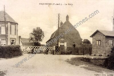 Carte postale ancienne La Halte — Esquerdes (Pas-de-Calais)