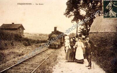Carte postale ancienne La Gare — Esquerdes (Pas-de-Calais)
