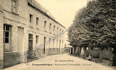 Carte postale ancienne Pensionnat de Demoiselles - La Cour — Fauquembergues (Pas-de-Calais)