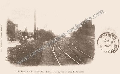 Carte postale ancienne Rue de la Gare, prise de chez M. Descamps — Fruges (Pas-de-Calais)