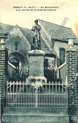 Carte postale ancienne Le Monument aux Morts de la Grande Guerre — Herly (Pas-de-Calais)