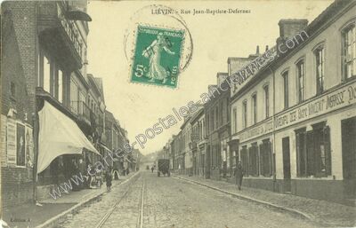 Carte postale ancienne Rue Jean-Baptiste-Defernez — Liévin (Pas-de-Calais)
