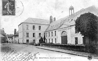 Carte postale ancienne Ecole primaire supérieure — Montreuil (Pas-de-Calais)