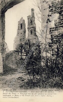 Carte postale ancienne LA GRANDE GUERRE. — Ruines des Tours — Mont-Saint-Éloi (Pas-de-Calais)
