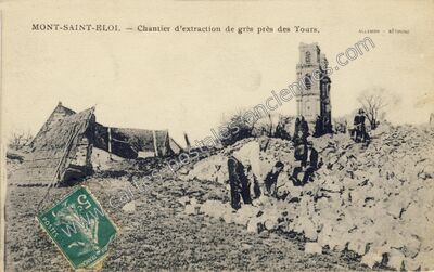 Carte postale ancienne Chantier d'extraction de grès près des Tours — Mont-Saint-Éloi (Pas-de-Calais)