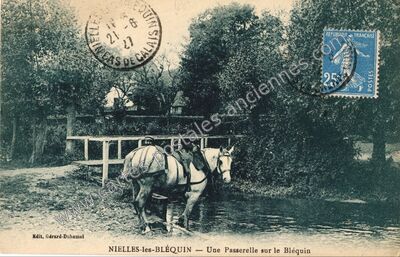 Carte postale ancienne Une Passerelle sur le Bléquin — Nielles-lès-Bléquin (Pas-de-Calais)