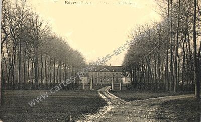 Carte postale ancienne L'Avenue du Château — Royon (Pas-de-Calais)