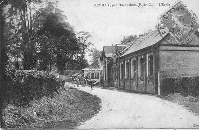 Carte postale ancienne L'École — Rumilly (Pas-de-Calais)