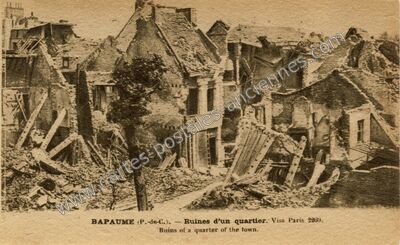 Carte postale ancienne Ruines d'un quartier — Bapaume (Pas-de-Calais)