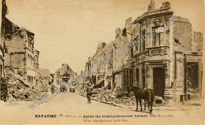 Carte postale ancienne Après les bombardements boches — Bapaume (Pas-de-Calais)