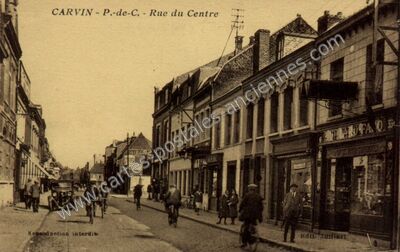 Carte postale ancienne Rue du Centre — Carvin (Pas-de-Calais)