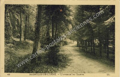 Carte postale ancienne L'Avenue du Dante — Bagnoles de l'Orne (Orne)